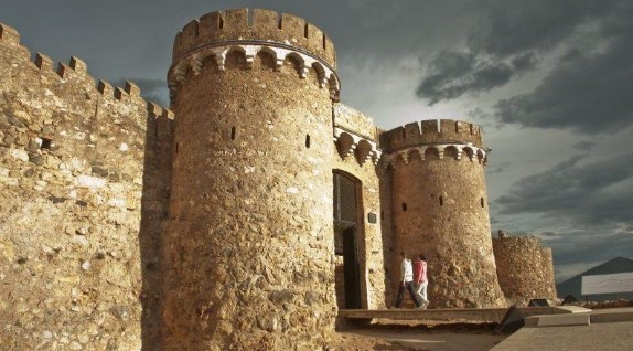 Vistas teatralizadas del Castillo de Onda.