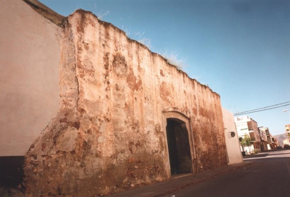 Fragmento de la muralla de Moncofa