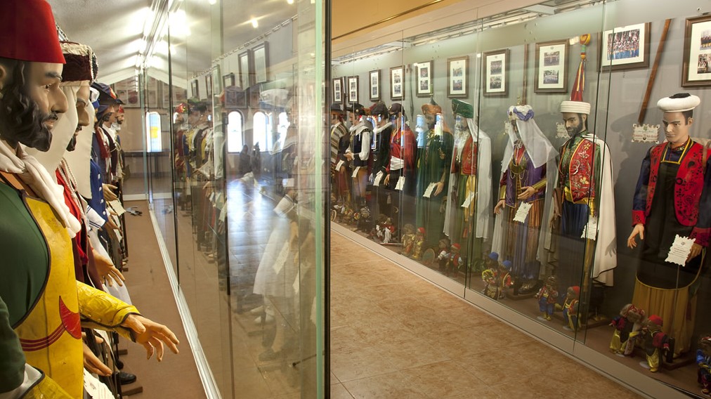 museo indumentaria de las fiestas de villena