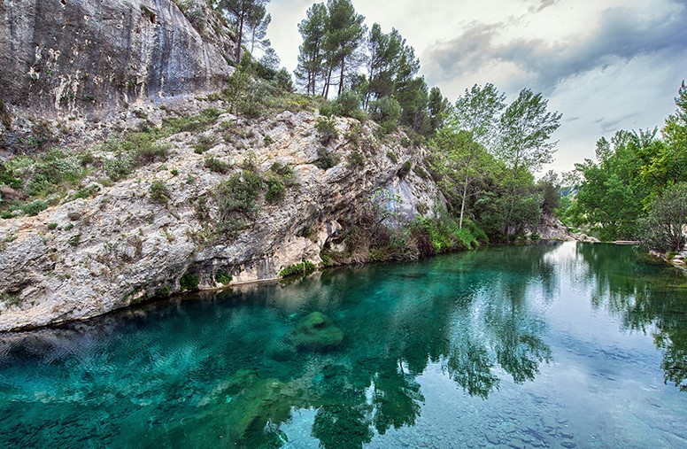 Piscina natural en el paraje natural de Pou Clar de la localidad de Ontinyent